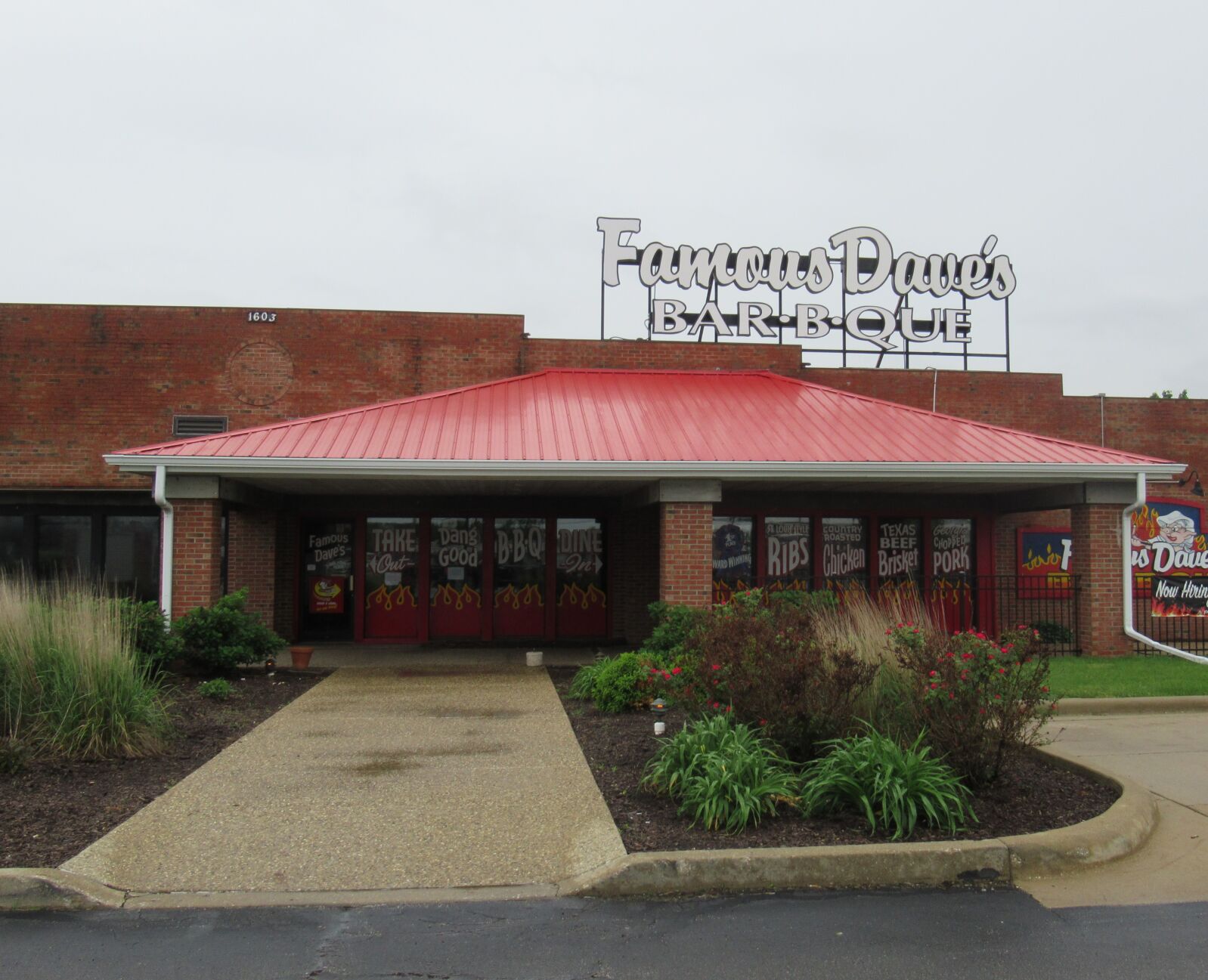 Famous Dave's
